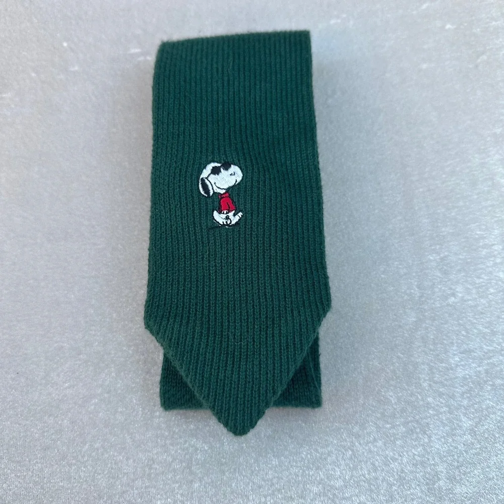 Vintage Peanuts Snoopy Knit Tie Green Embroidered 57
